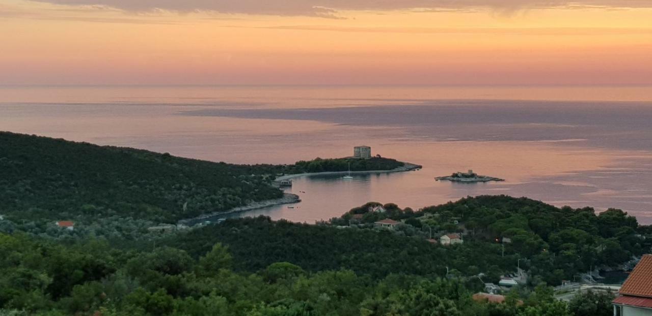 Apartmani Lazarevic Lustica Εξωτερικό φωτογραφία